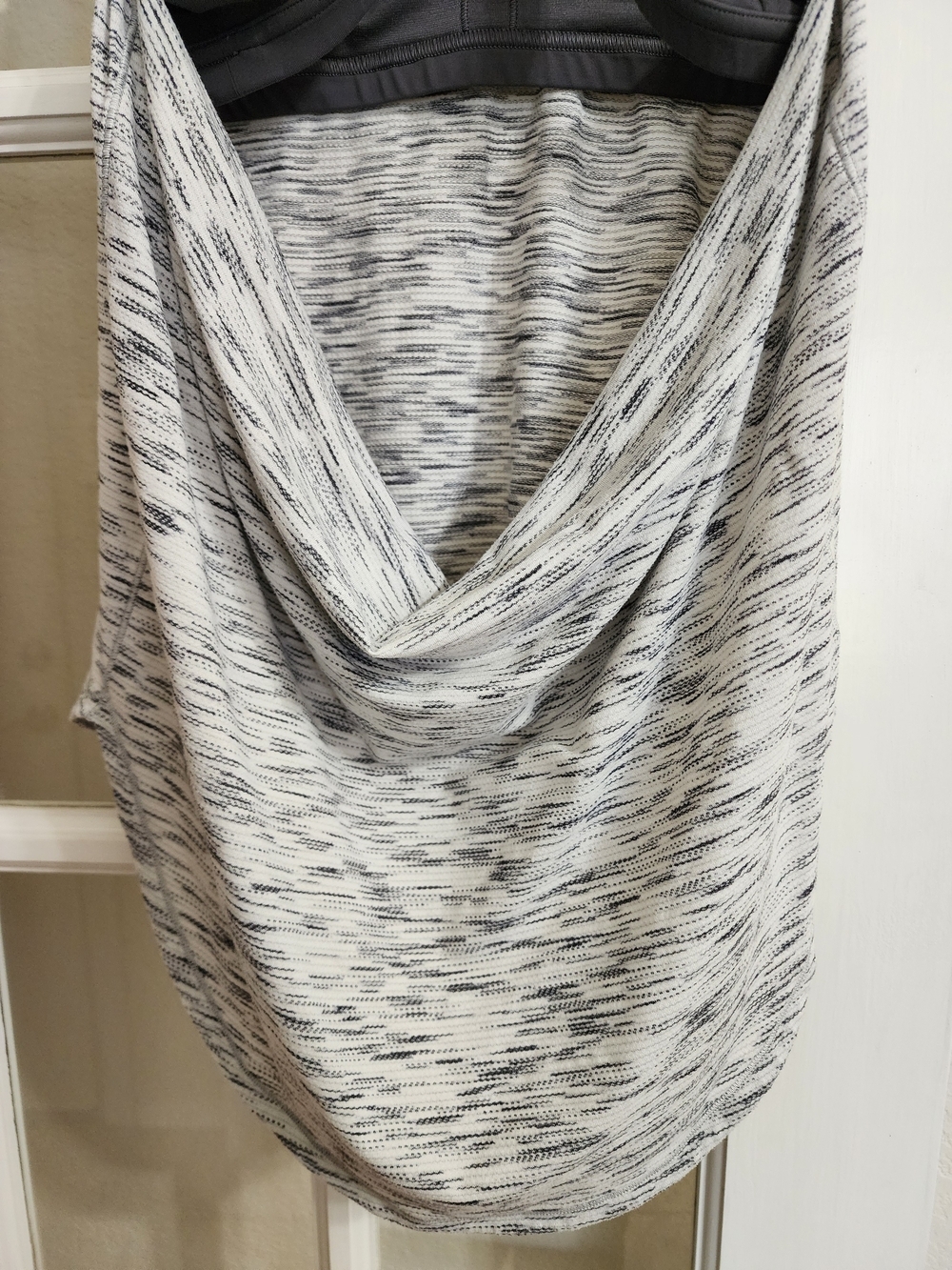 Lululemon Twist & Toil Tank Size 8 Space Dye Open Back Shelf Bra - Picture 8 of 10